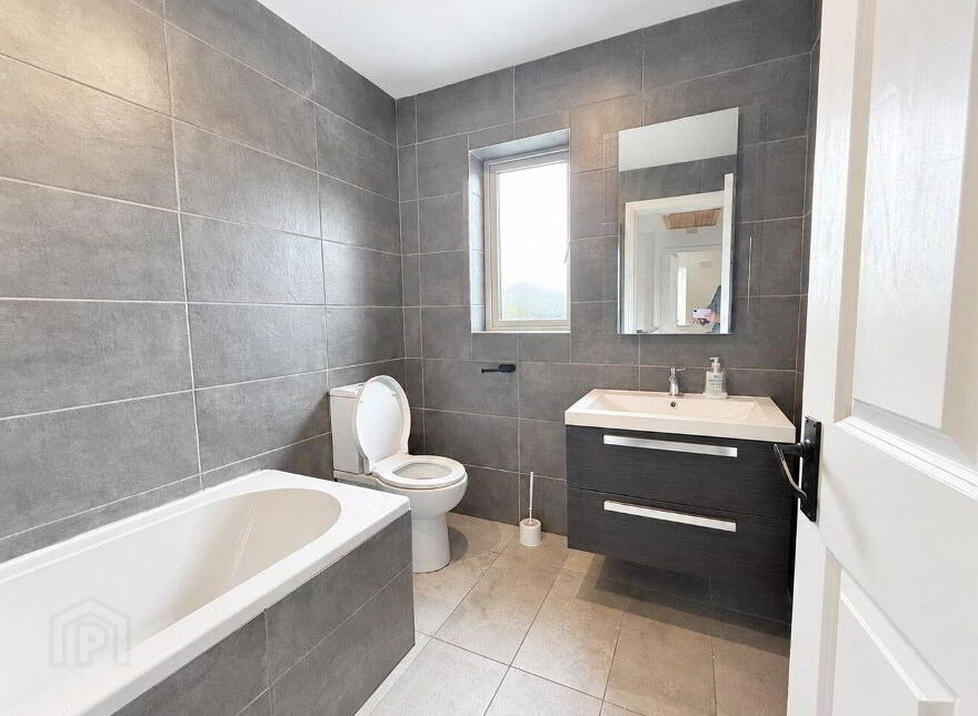 2 Meadow Springs, Clareview, Ennis Road, V94YNE6