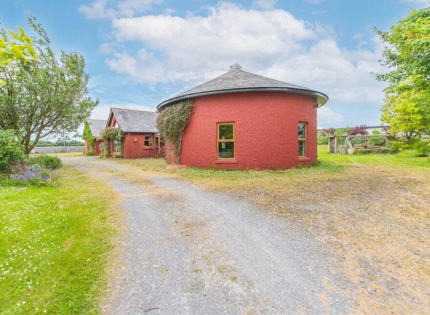 The Roundhouse, Corrandulla, H91K0HW