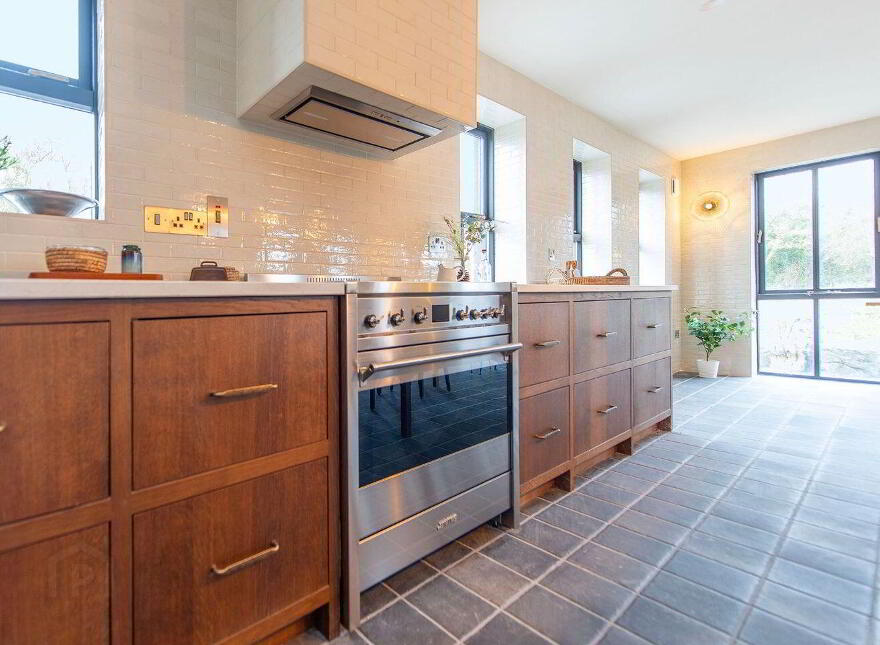 Seaview, Tawnagh East, Kinvara, H91VYY0
