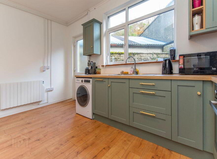 20 Riverside, Woodquay, H91RXC4