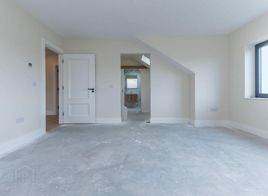 2 An Pairc Mor, Tuam Road, Tuam Road, H91858K