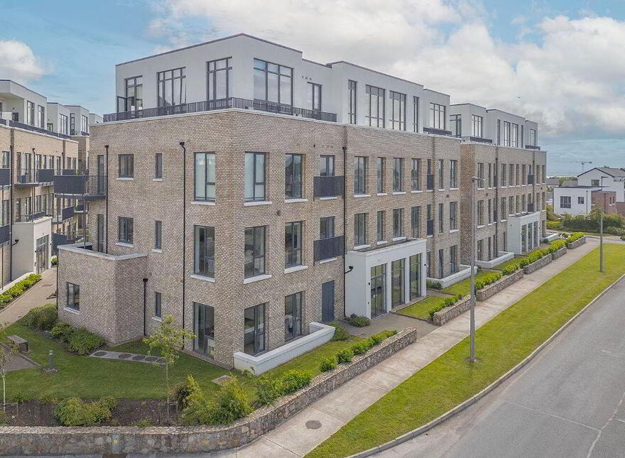 28 The Blake, Fanan, Letteragh Road, H9158Y7