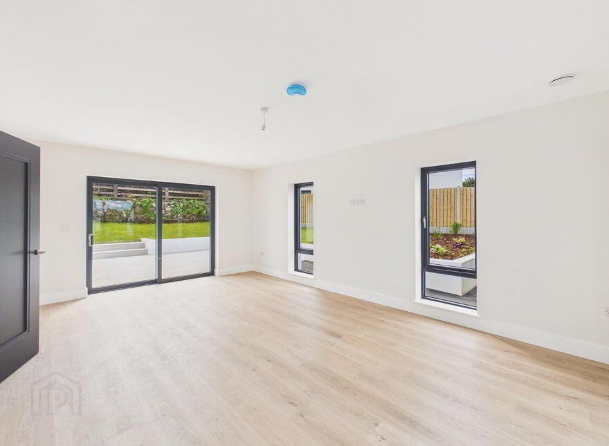 3 An Pairc Mor, Castlegar, Castlegar, H91858K
