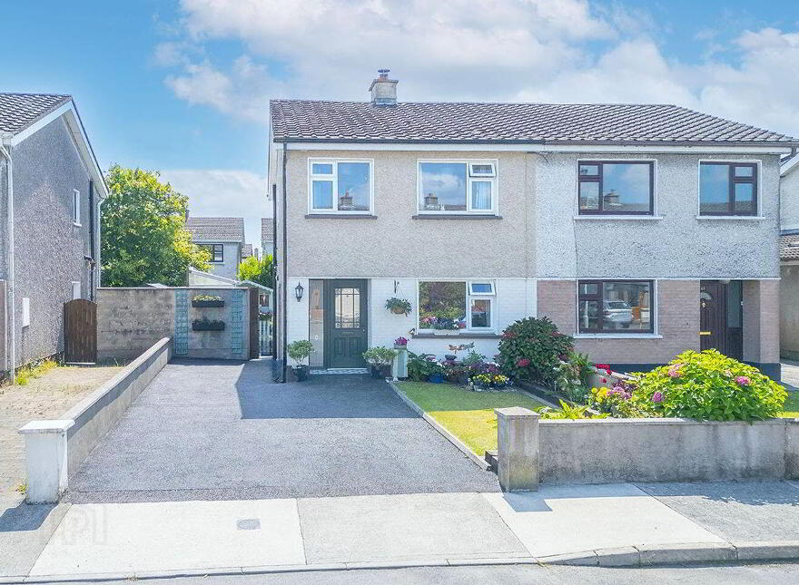 62 Grattan Park, Salthill, H91EC5H