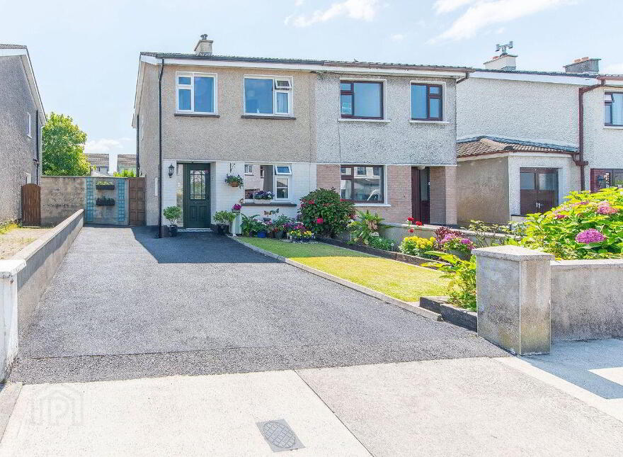 62 Grattan Park, Salthill, H91EC5H