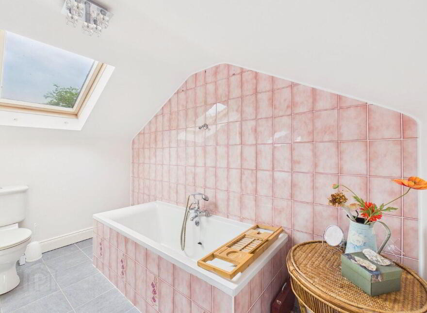 Amberley, Glenascaul, Oranmore, H91R72T