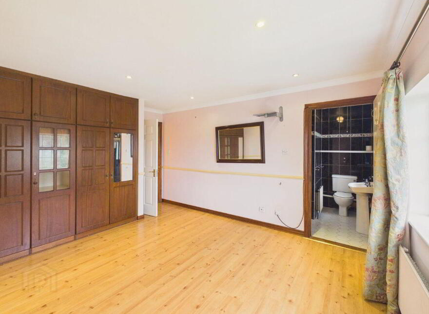 12 Hawthorn Place, Clybaun Road, H91TD5A