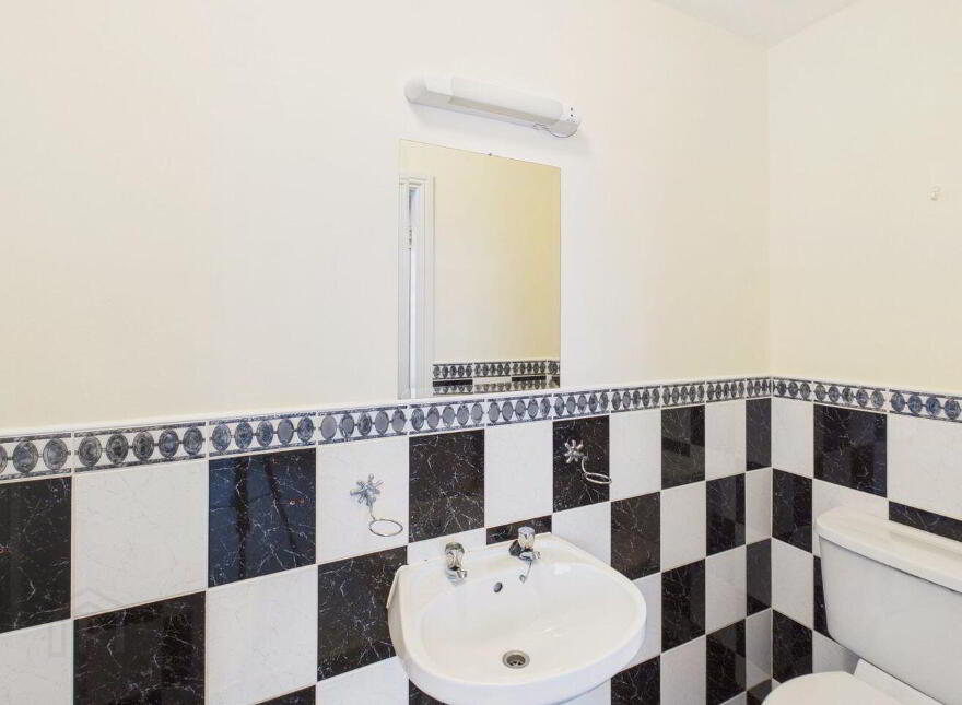 Apartment 1 Maritimo, Quincentennial Drive, Salthill, H91C8C4