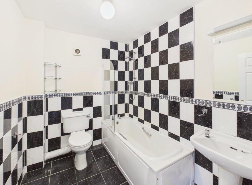 Apartment 1 Maritimo, Quincentennial Drive, Salthill, H91C8C4