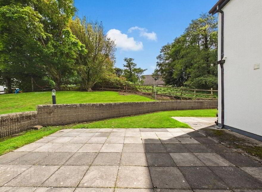 41 Rockbarton Court, Salthill, H91F348