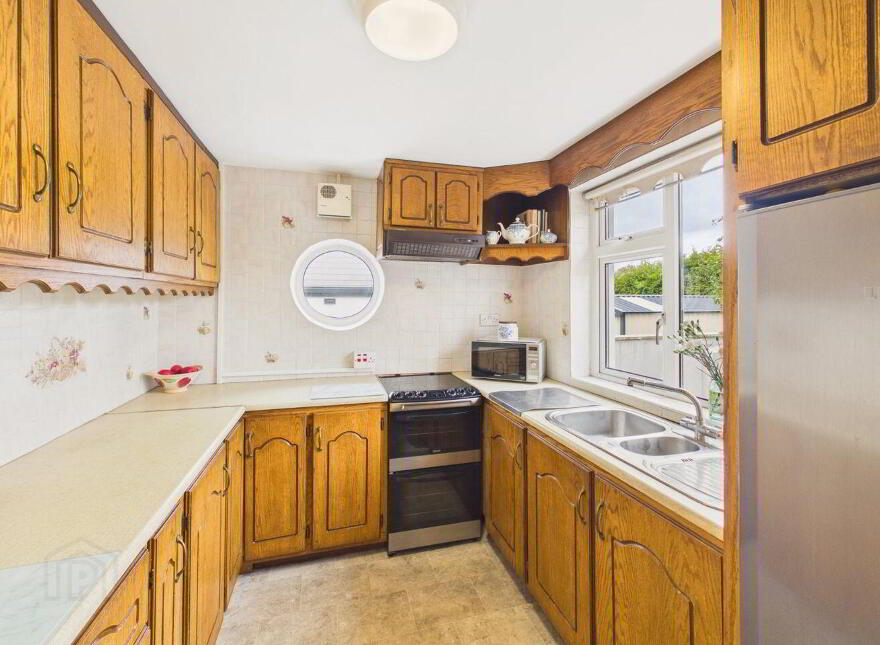 West, Winds, Raheen Road, Athenry, H65VX33