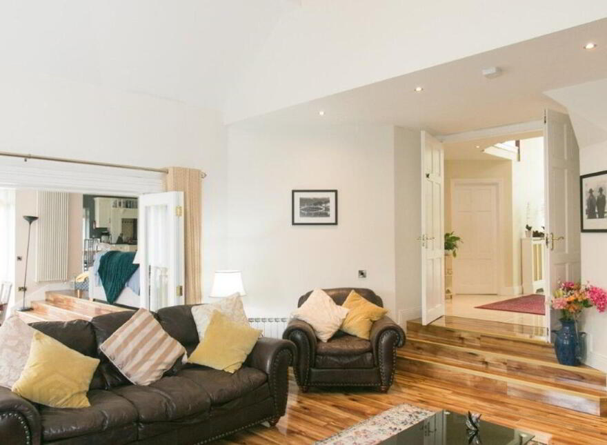Woodend, The Birches, Torquay Road, Foxrock, Foxrock, D18R2R6