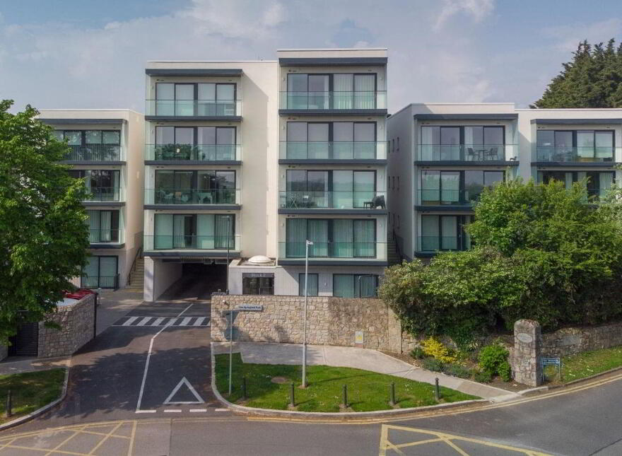 Apartment 12 One Springfield Park, Foxrock, Foxrock, D18PC6T