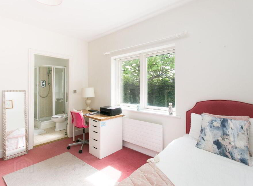 8 Kelston Park, Foxrock, Foxrock, D18YT93