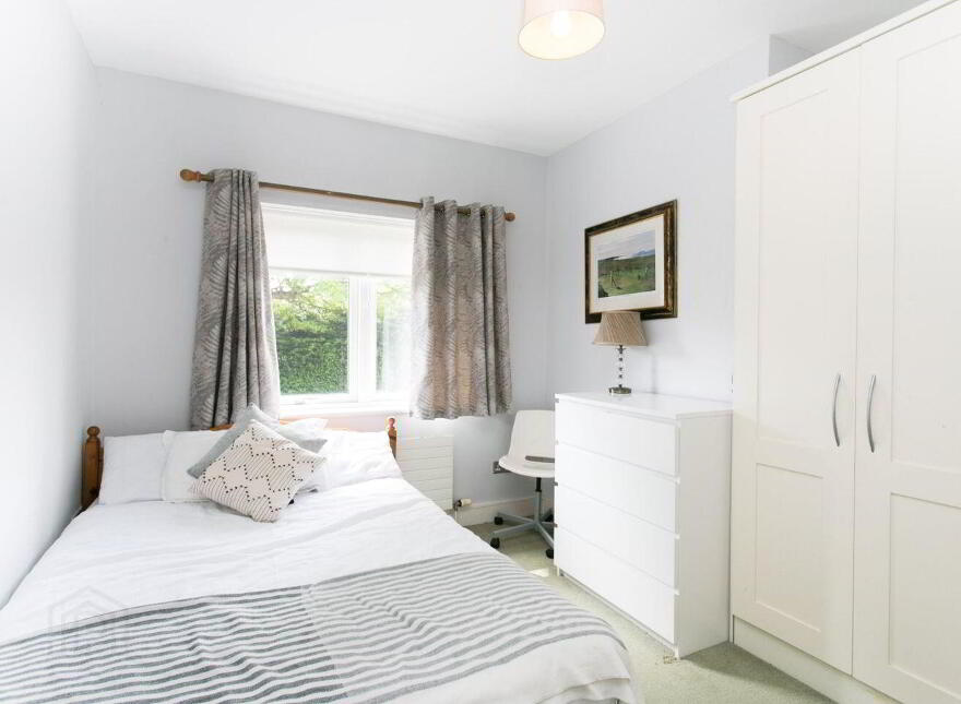 8 Kelston Park, Foxrock, Foxrock, D18YT93
