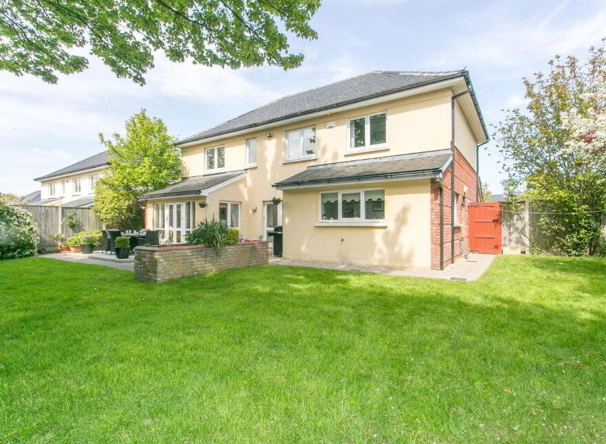 8 Kelston Park, Foxrock, Foxrock, D18YT93
