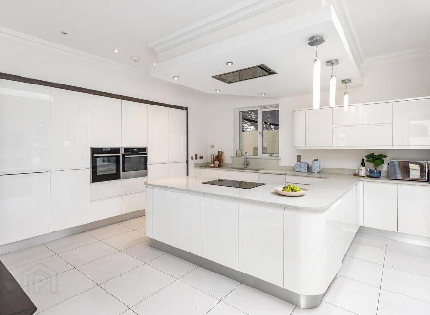 Newlands, 46 Hainault Road, Foxrock, Foxrock, D18K5X6