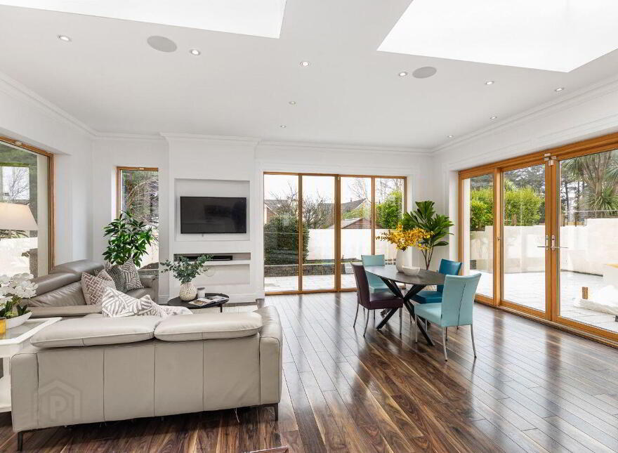 Newlands, 46 Hainault Road, Foxrock, Foxrock, D18K5X6