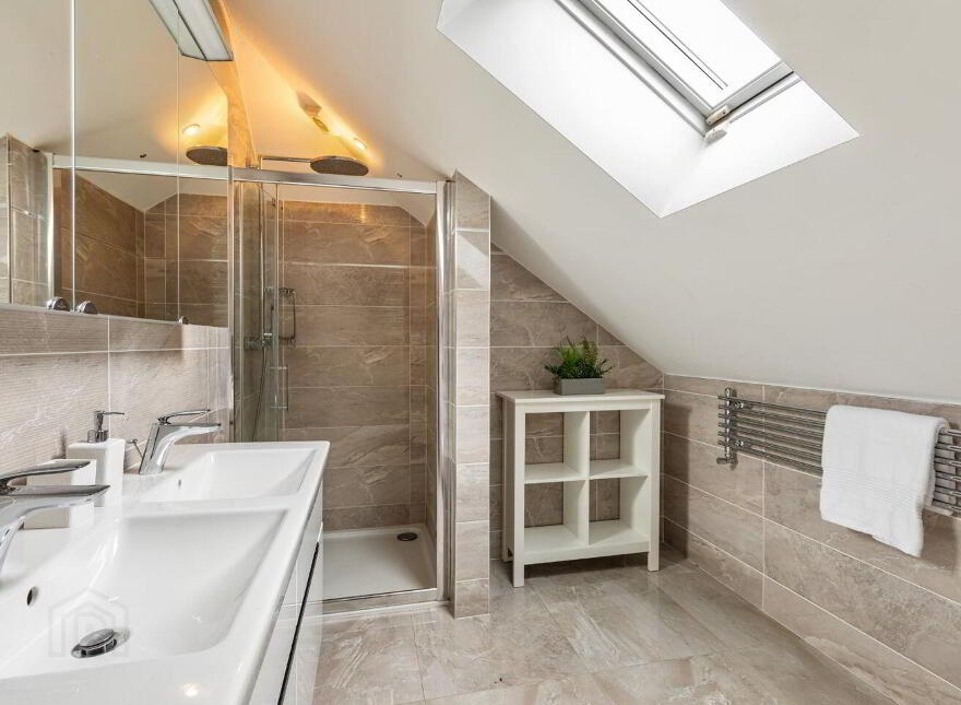 Newlands, 46 Hainault Road, Foxrock, Foxrock, D18K5X6