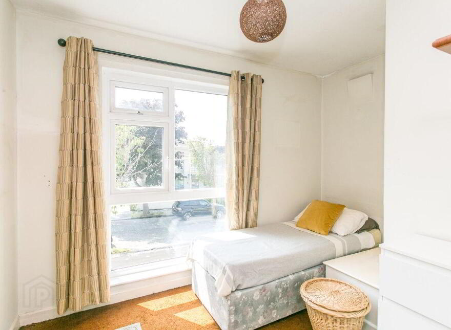 30 Clonard Lawn, Dundrum, Dundrum, D16DE72
