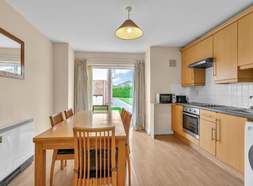 Apartment, 49 Rochford Park, Kill, W91R8C4