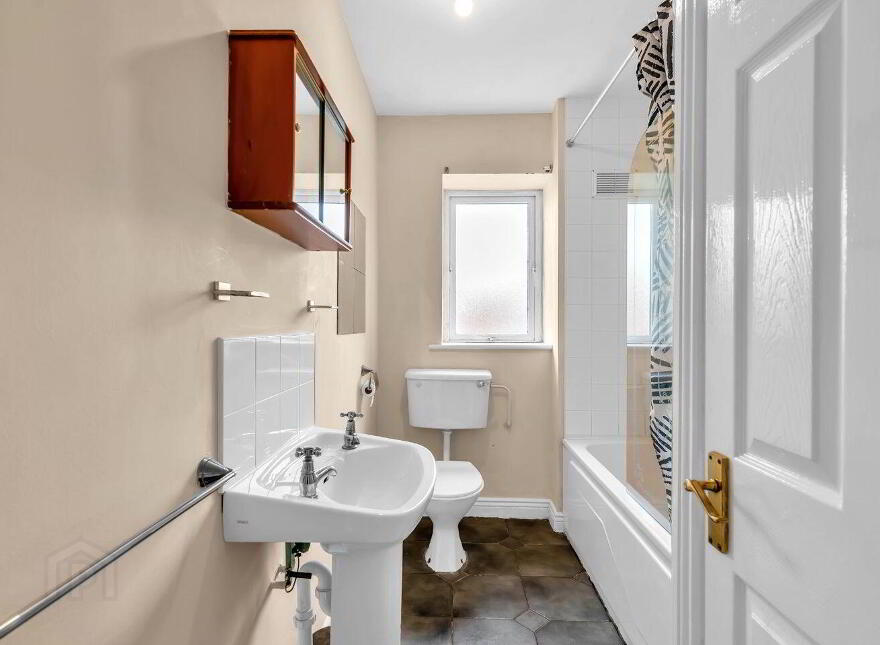 Apartment, 49 Rochford Park, Kill, W91R8C4