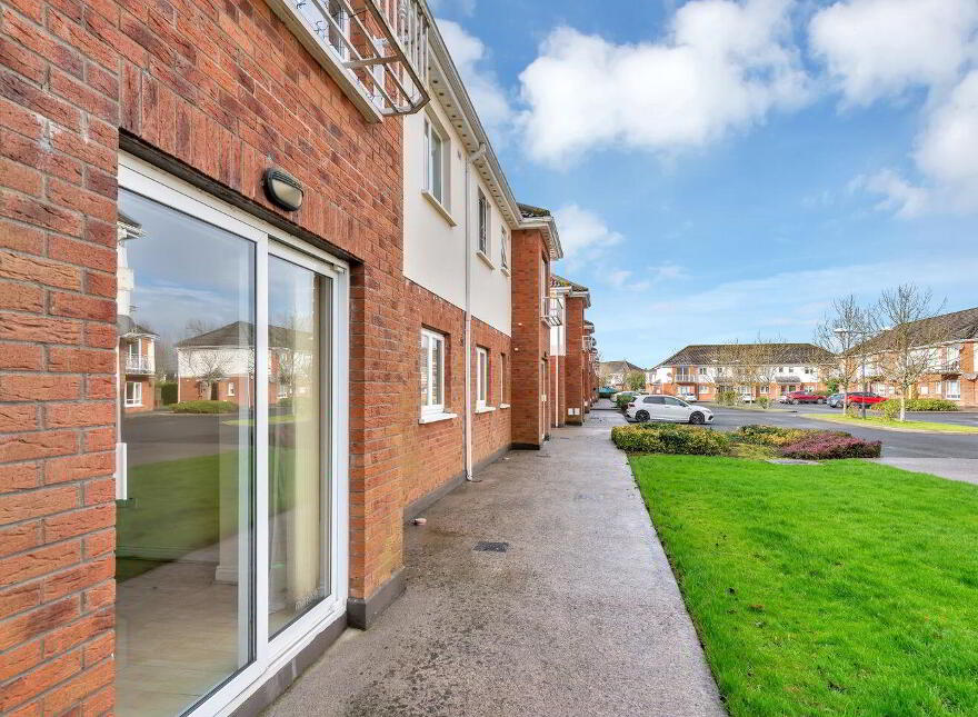 Apartment, 49 Rochford Park, Kill, W91R8C4