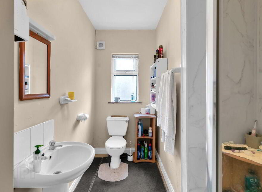 Teach Sean Thomáis, Langton Road, Newbridge, W12WP26