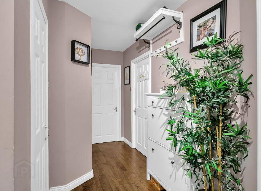 Apartment, 22 Millbank Square, Sallins, W91FN40