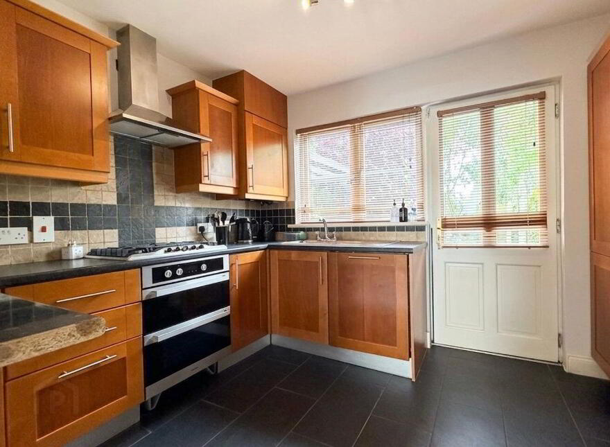 27 Millbridge Way, Naas, W91W6XN