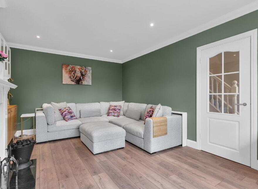 23 The Elms, Newbridge, W12TW20