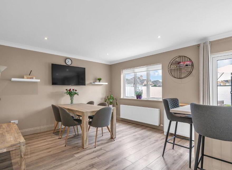 23 The Elms, Newbridge, W12TW20