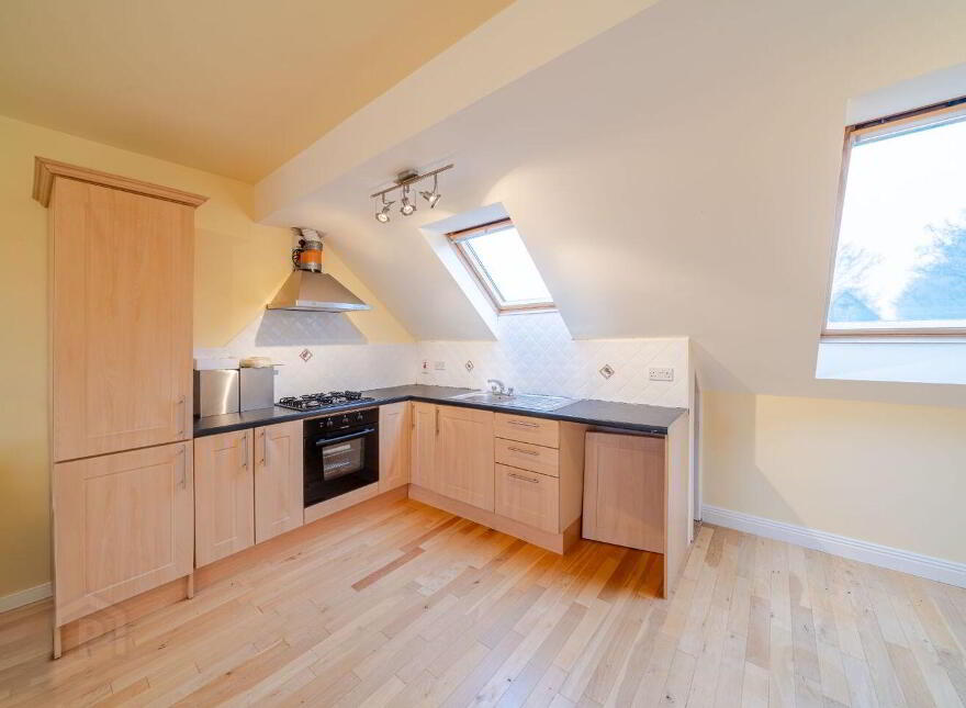 Belass, Foxford, F26E300