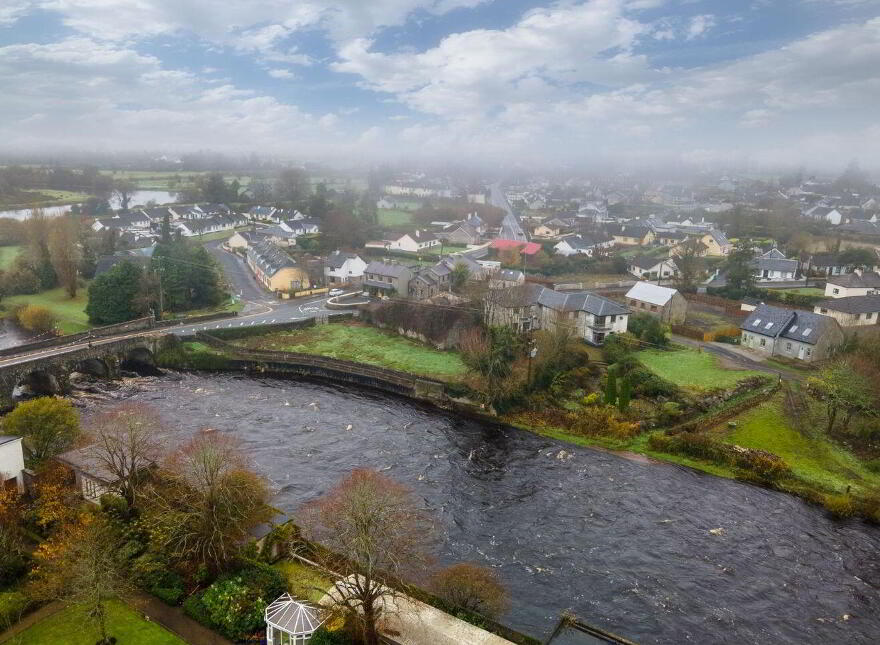 Belass, Foxford, F26E300