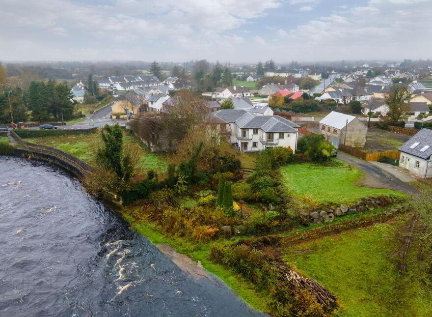 Belass, Foxford, F26E300