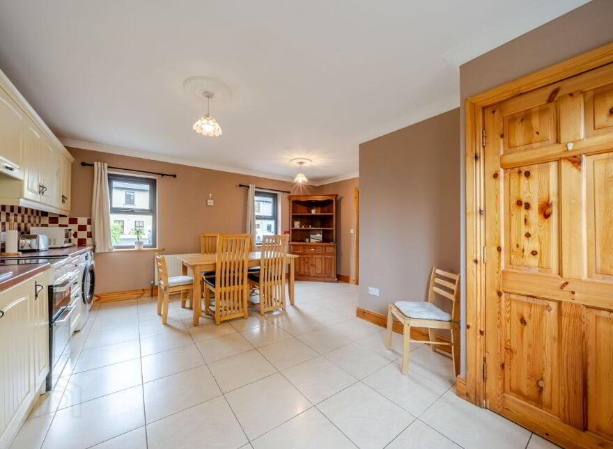 6 Elm Gardens, Balla, F23YC64
