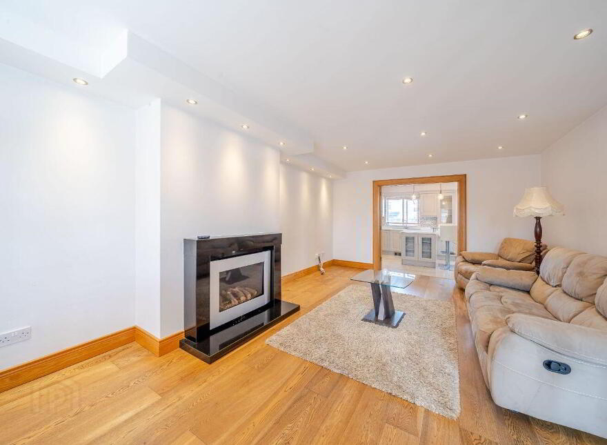 Carrabeag, Newport Road, Castlebar, F23HK35