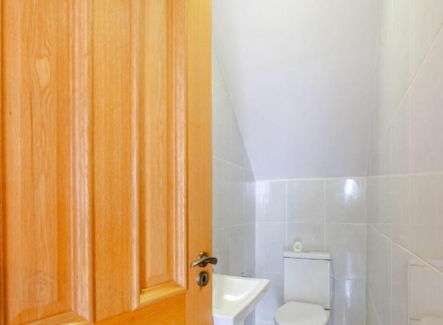Carrabeag, Newport Road, Castlebar, F23HK35