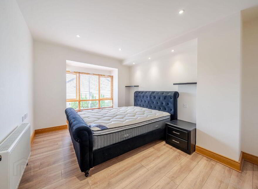 Carrabeag, Newport Road, Castlebar, F23HK35