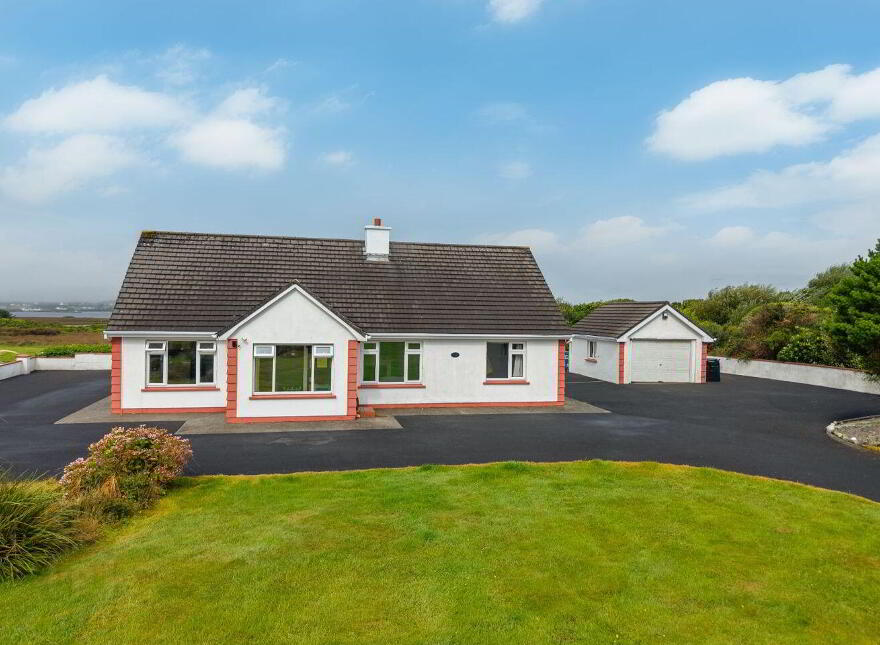 1 Pollranny, Achill, Achill, F28K5P5 photo