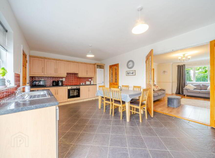 9 White Horse Lane, Turlough Road, Castlebar, F23HV21