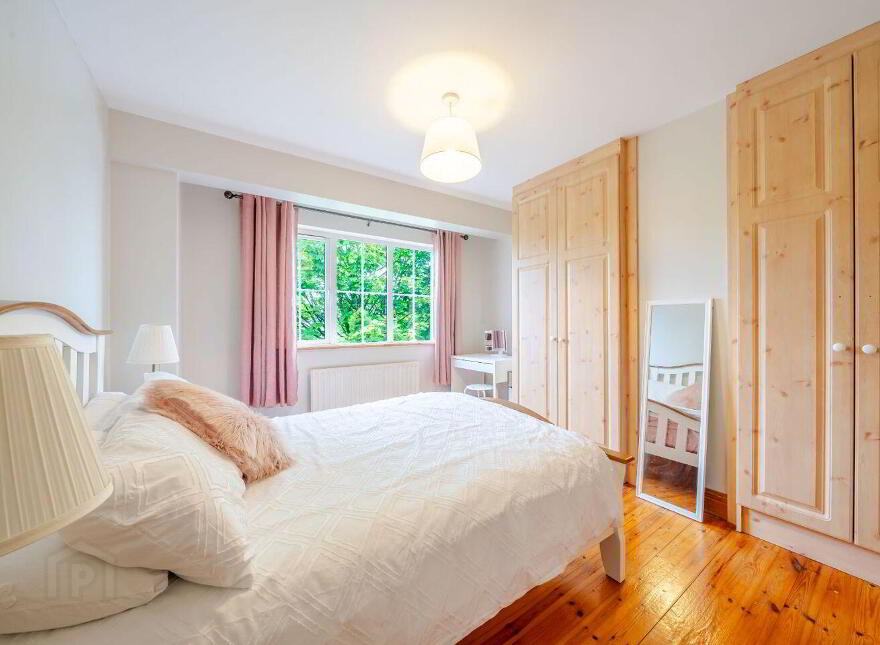 9 White Horse Lane, Turlough Road, Castlebar, F23HV21