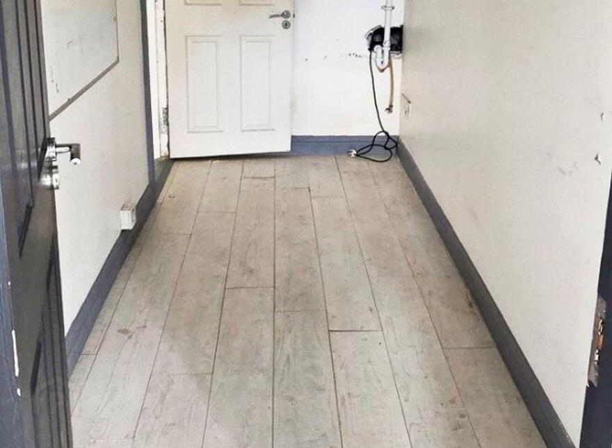 Main Street, Lahinch, V95K6AC