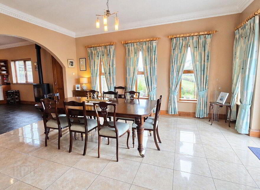 Lakil House, Kilaspuglinane, Lahinch, V95H928