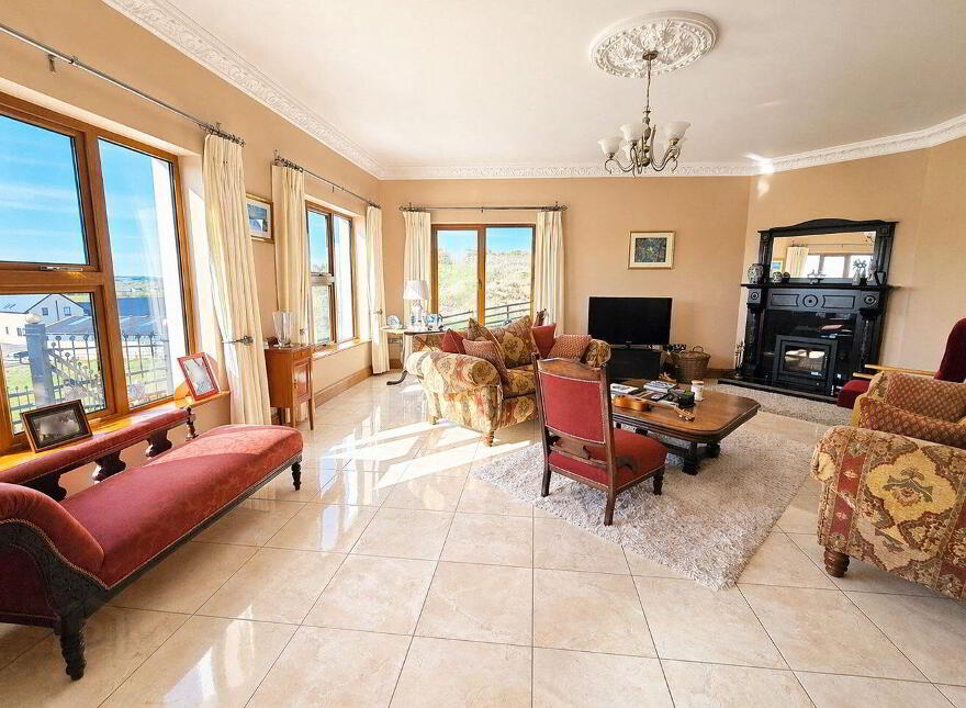 Lakil House, Kilaspuglinane, Lahinch, V95H928