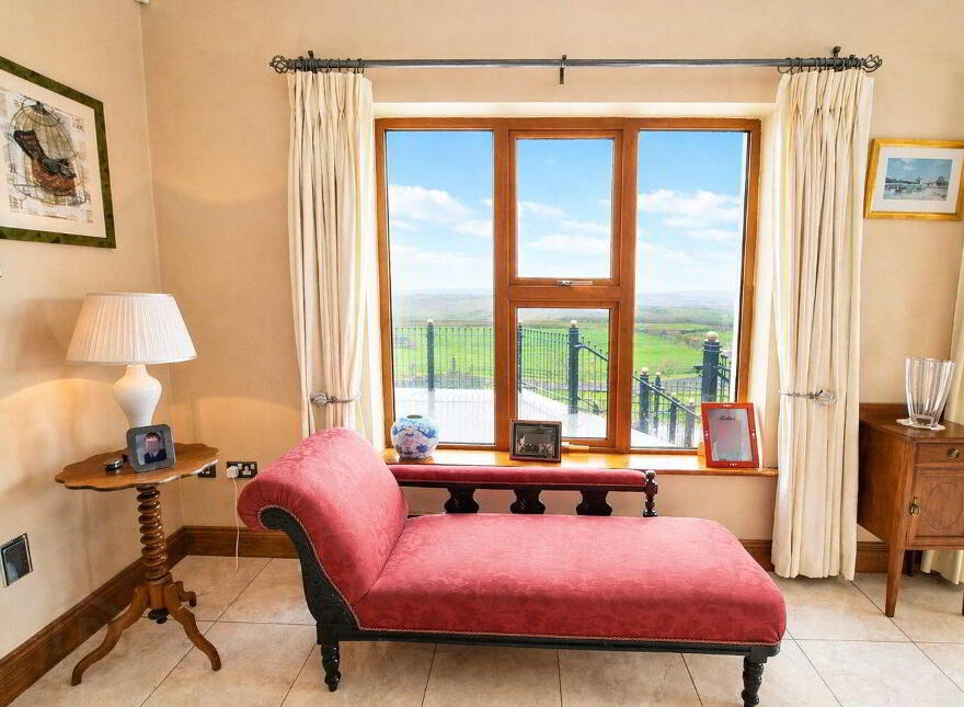 Lakil House, Kilaspuglinane, Lahinch, V95H928