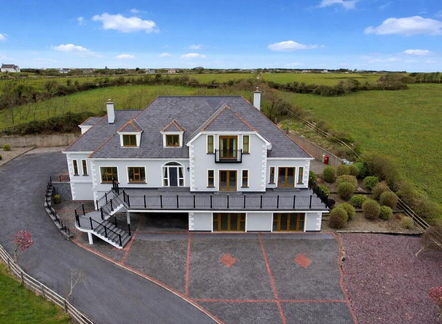 Lakil House, Kilaspuglinane, Lahinch, V95H928