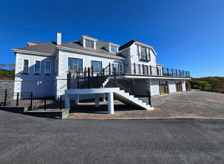 Lakil House, Kilaspuglinane, Lahinch, V95H928
