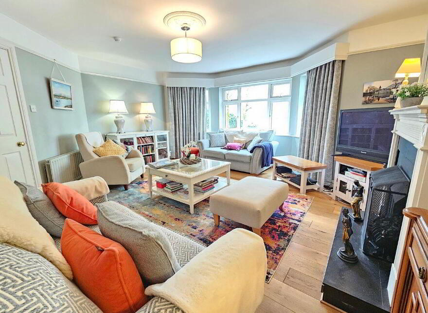 Glenomra House, Limerick Road, Ennis, V95X853