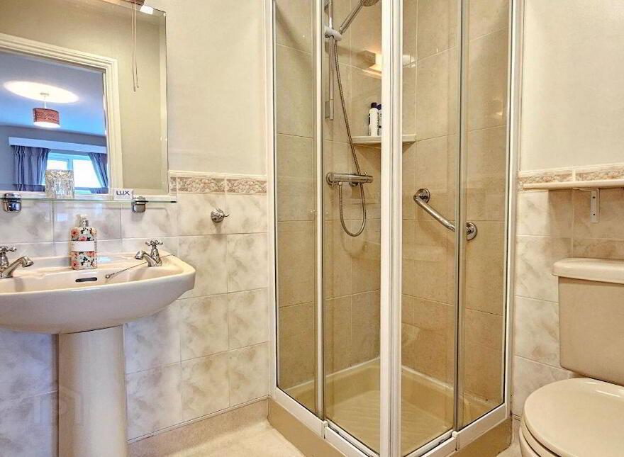 Glenomra House, Limerick Road, Ennis, V95X853